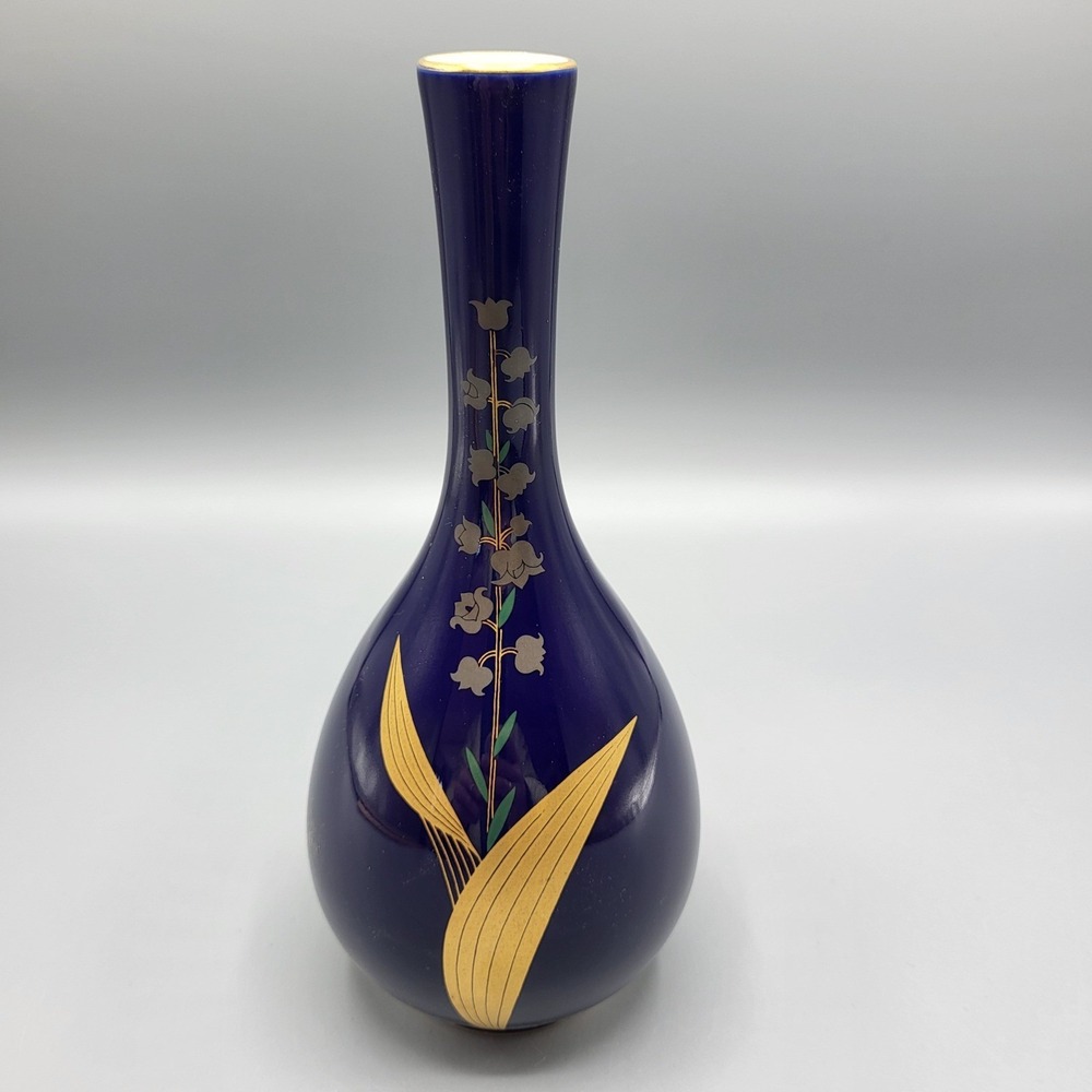 Fukagawa Bud Vase Japanese Arita Porcelain Blue Lily of Valley 8.5 inch